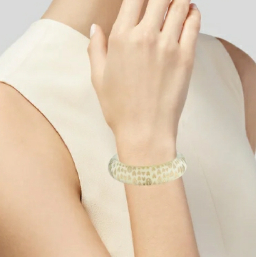 Retired Tory Burch Statement Logo Floating Hearts… - image 2